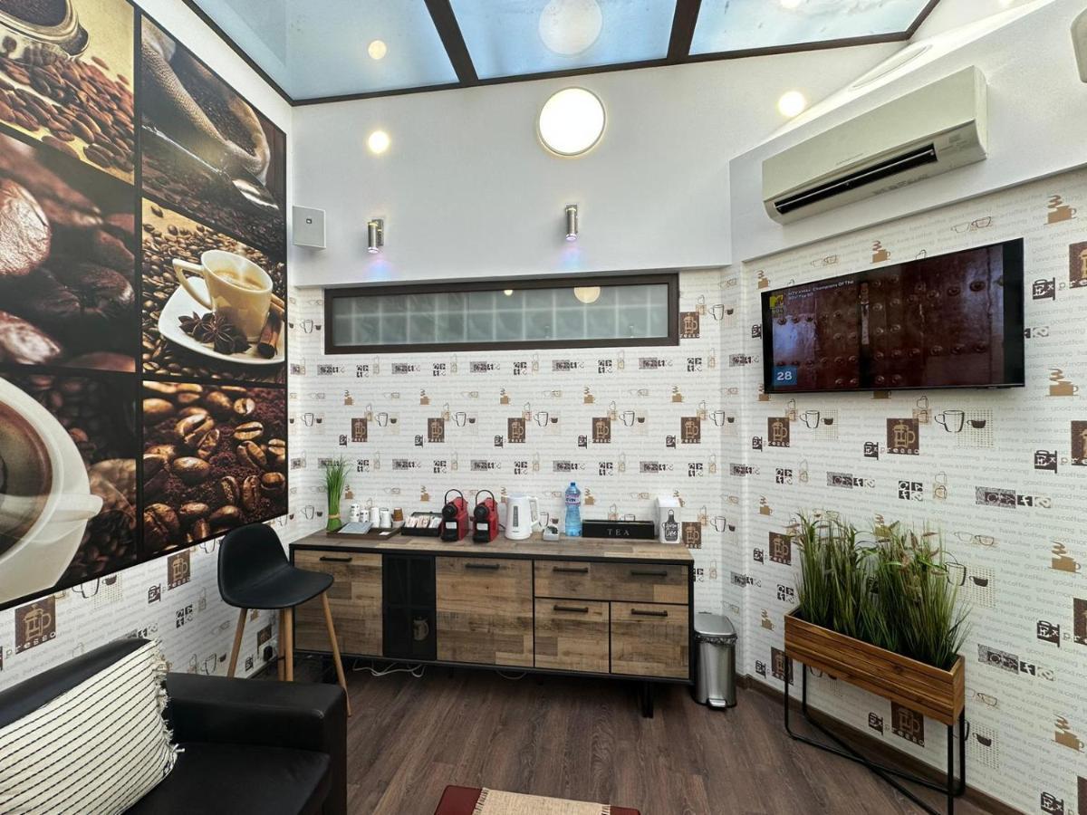 Хотел Аврора Haskovo Exterior foto