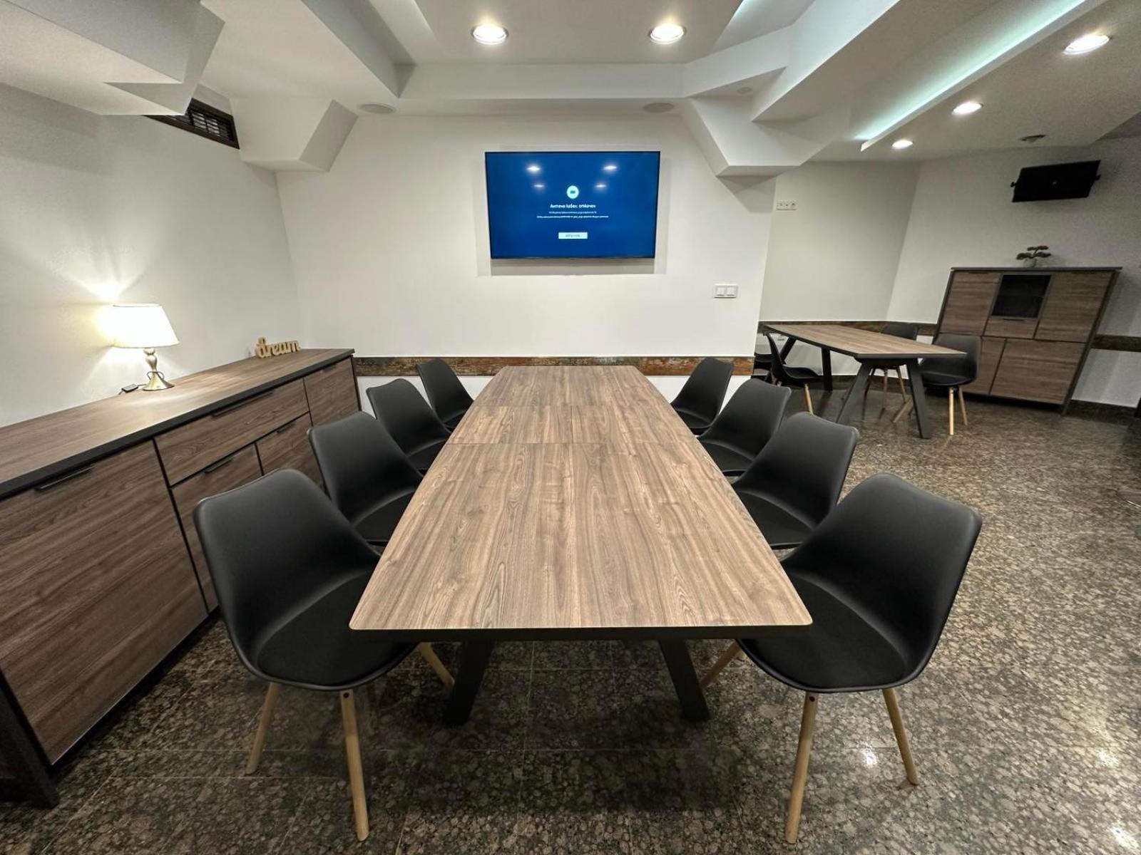 Хотел Аврора Haskovo Exterior foto